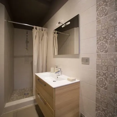 Casa Orlando With Wonderful Lake View&garden Faggeto Lario
